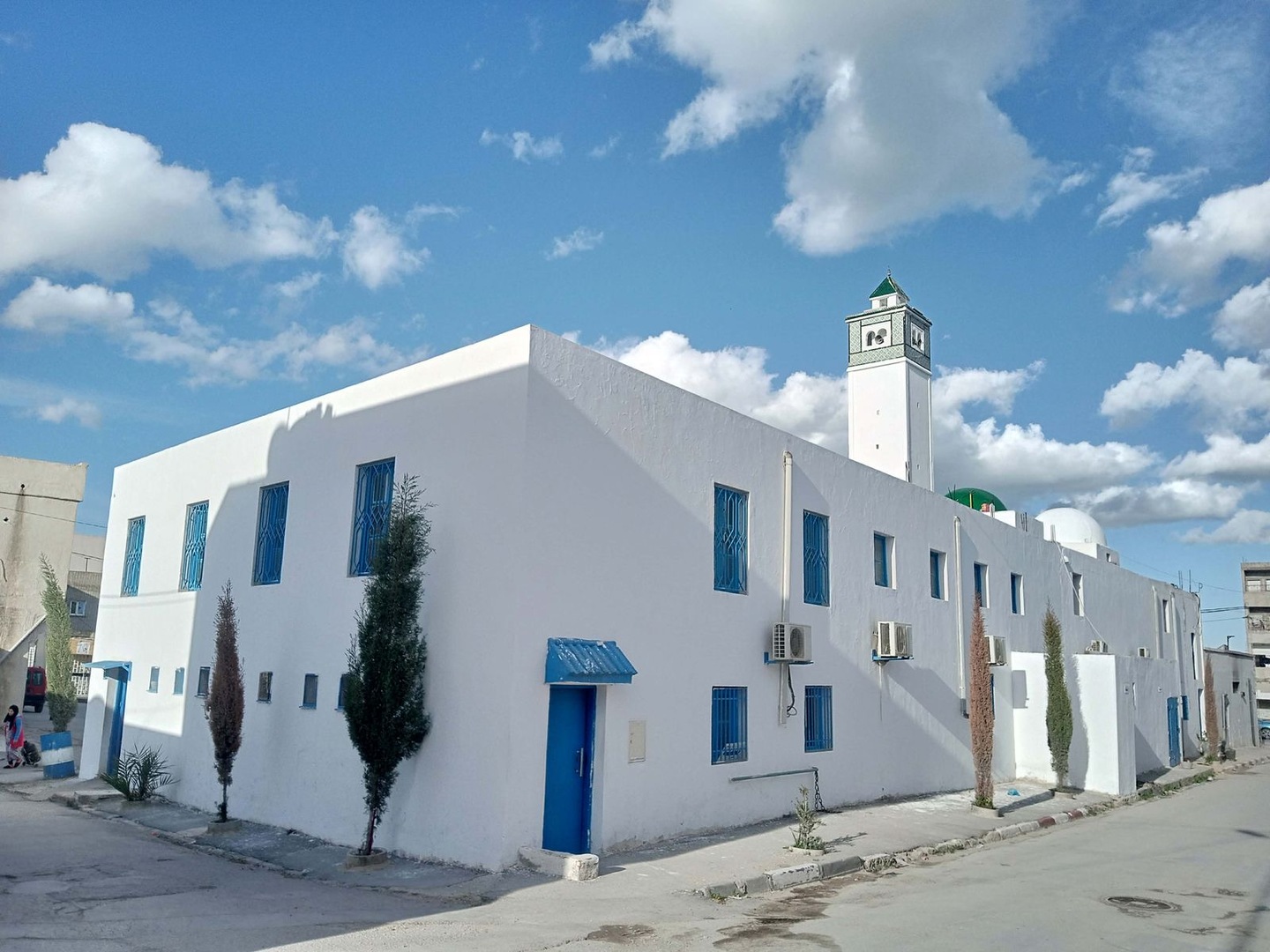 Photo de جامع المحسنين-حي ثامر